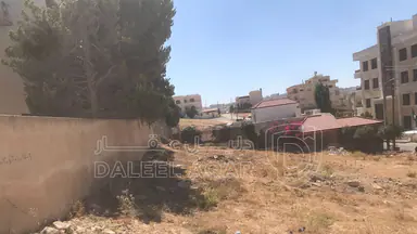 أرض في شارع رفعت شموط شفابدران  - 210,000 دأ - صورة NaN
